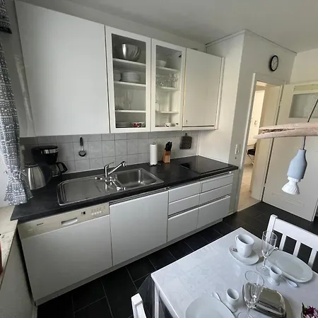 Harzhoernchen Und Harzkind, 2 In Einem Haus